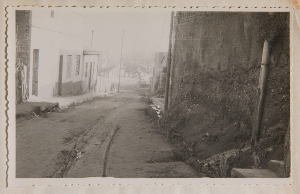 Carrer sense asfaltar a la Muntanyeta