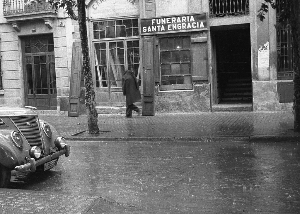 La funerària